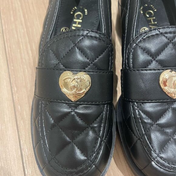 Chanel loafers. Size 5. - Picture 2 of 6